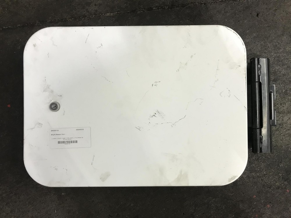 Mack CXN Right/Passenger Sleeper Door - Used