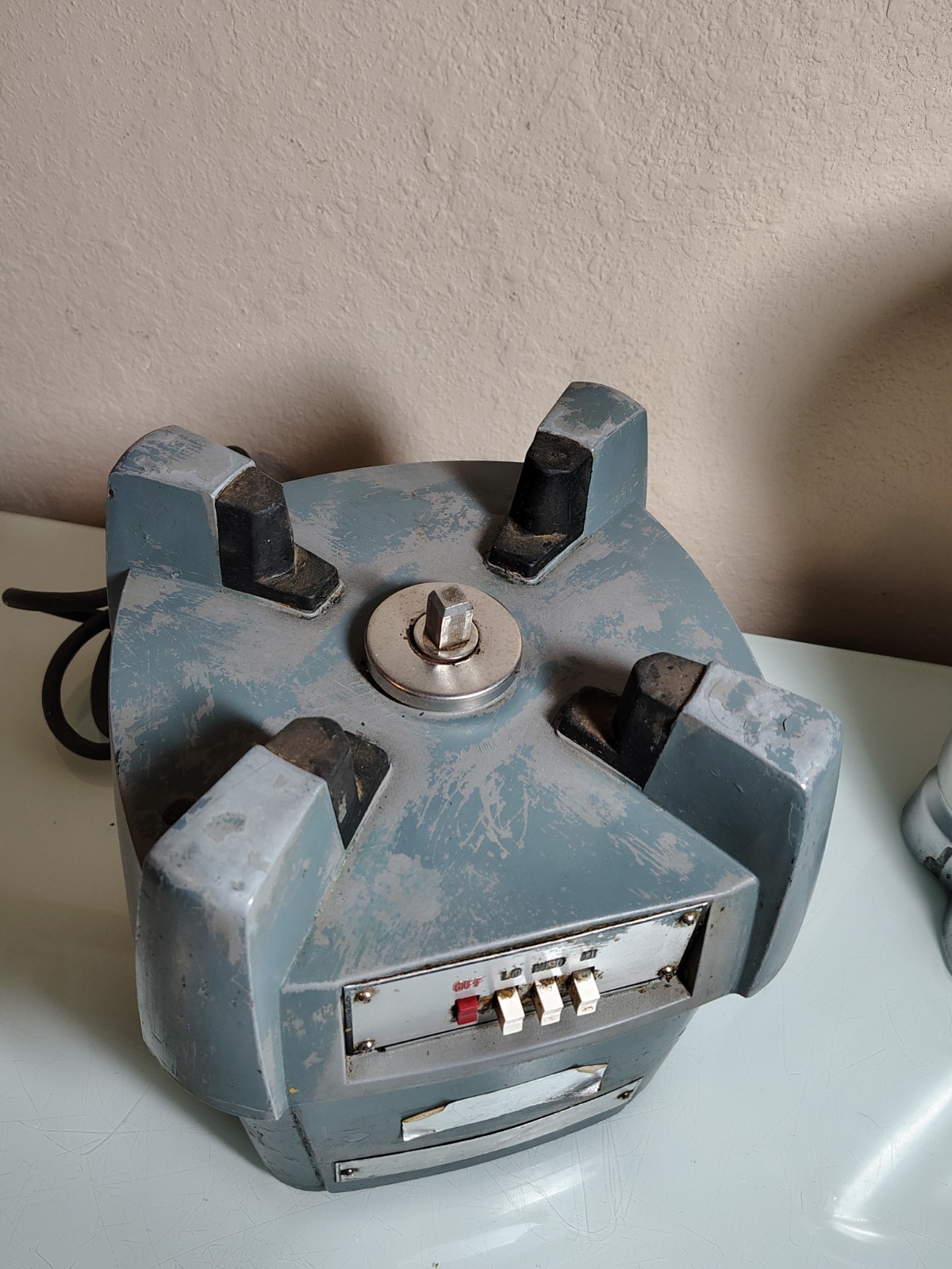 Waring Blender CB6 115 Volts Model 34BL22 Used - Needs Rubber Legs/Pads