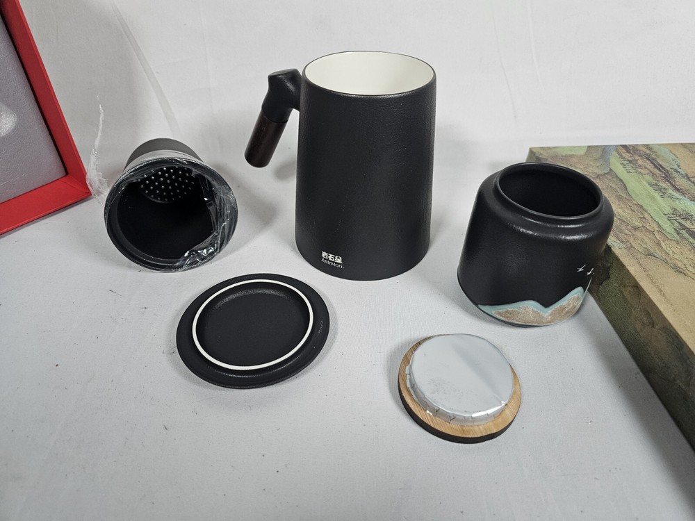 Black Tea Infuser Mug And Additional Container With Strainer Insert