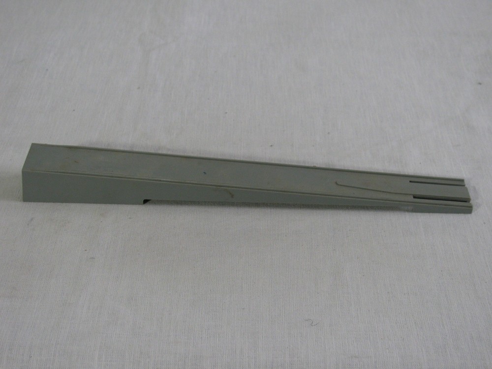Vtg AHM HO Scale Rerailer Ramp, Gray, Plastic