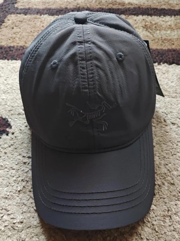 Arc’teryx gray cap/hat
