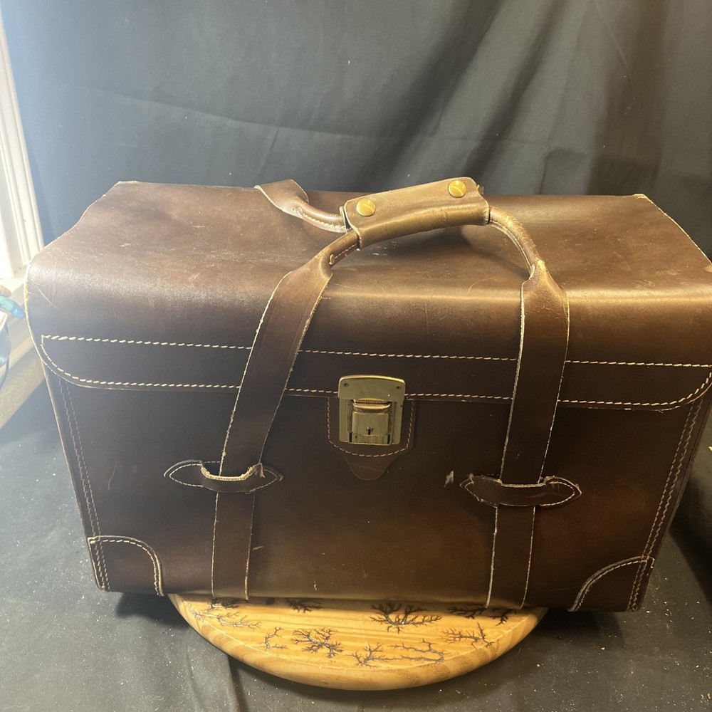 Vintage Exceptional German Made Thick Leather Camera Case Bag