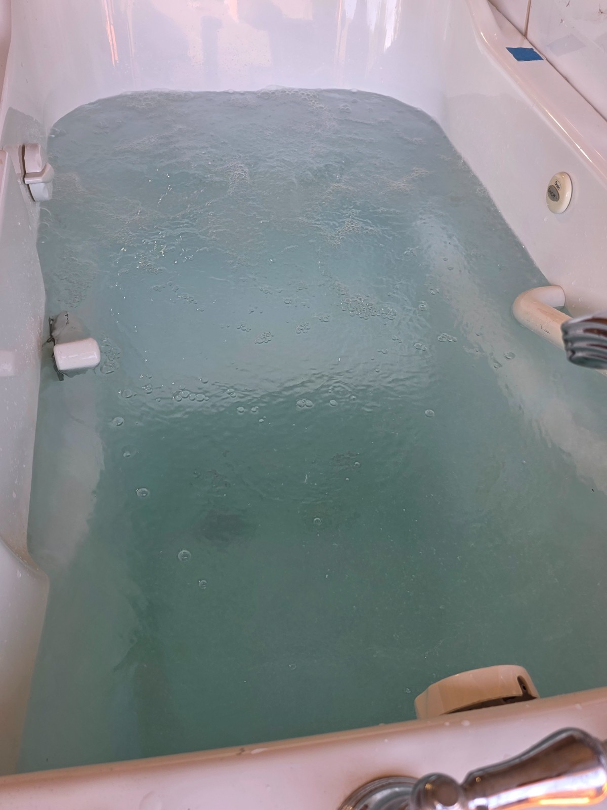 ****BLACK FRIDAY*****American Standard 3052.104.WRW Right Hand-In Whirlpool Tub