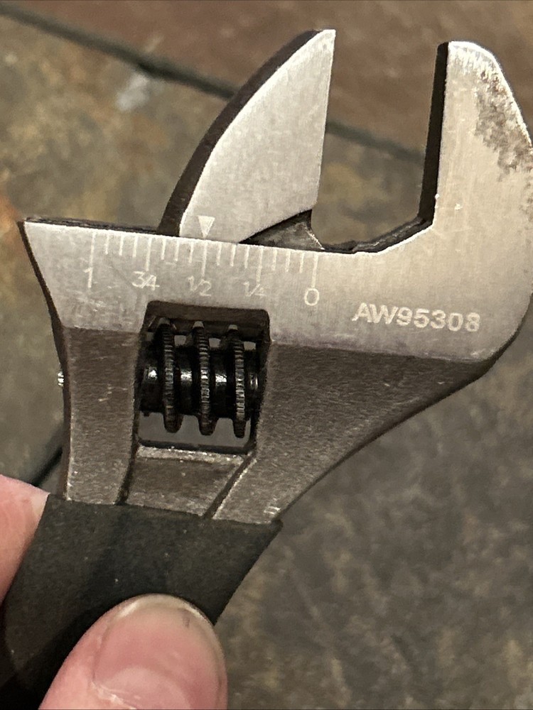 MAC TOOLS 8” Inch adjustable wrench AW95308 Soft grip handle