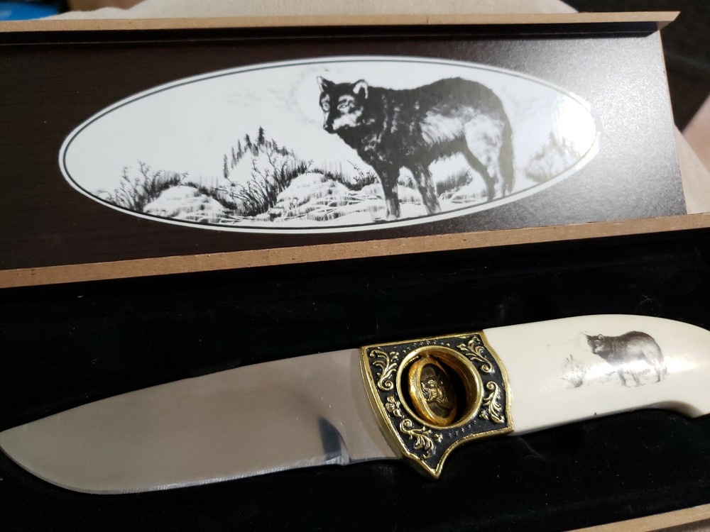 COLLECTOR WOLF KNIFE