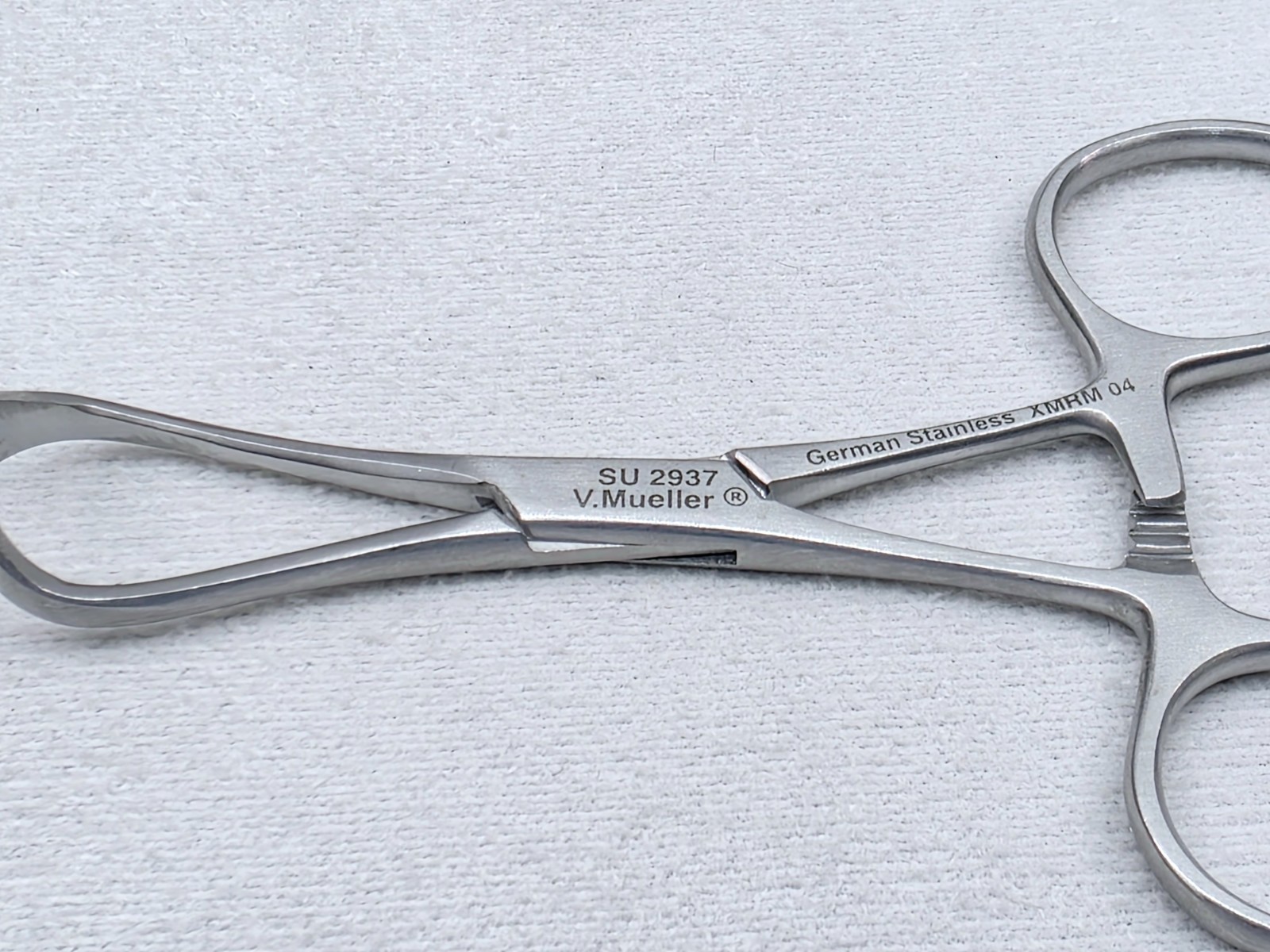 V. Mueller SU2937 Lorna Towel Forceps 4" - Ultrasonic Cleaned