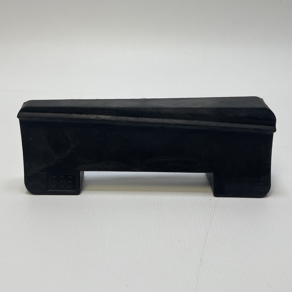 Thule Traverse Fit-Kit Replacement Rubber Pad Thule Replacement Pad #386