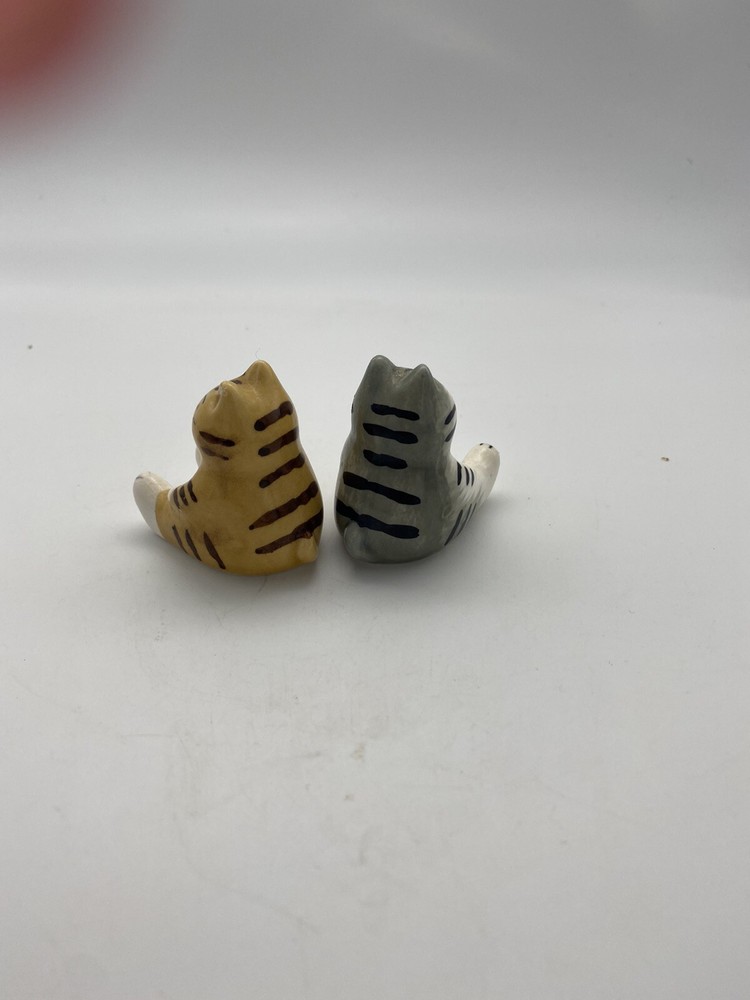 Cat Chips Gray and Yellow Mini Tabby Cats