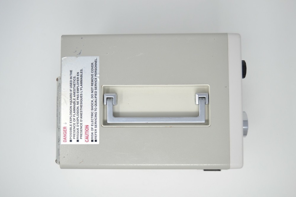 OLYMPUS CLK-4 HALOGEN LIGHT SOURCE SYSTEM COMPACT USED ENDOSCOPY SCOPE EQUIPMENT