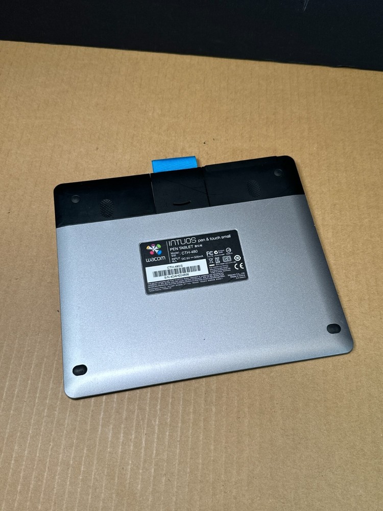 Wacom CTH-480 Intuos Small Creative Touch Tablet Ships Fast!!!