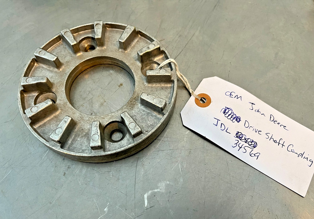 JDL34569 OEM John Deere Pump Drive COUPLER L34569