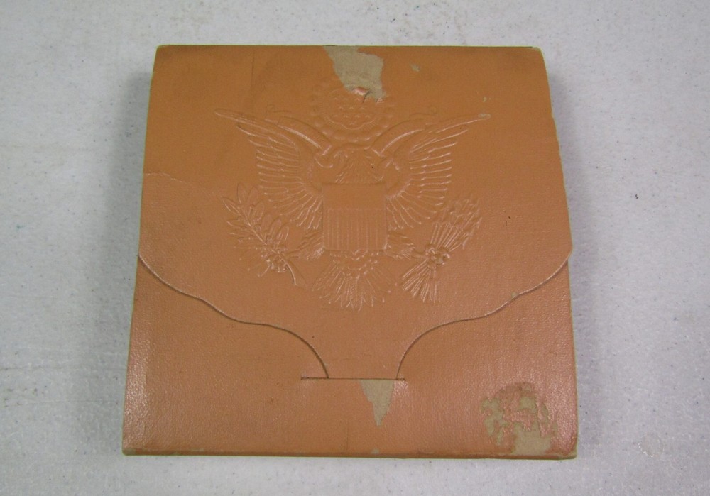 WWII US ARMY Traveling Miniature Poker Card Game Playing Set