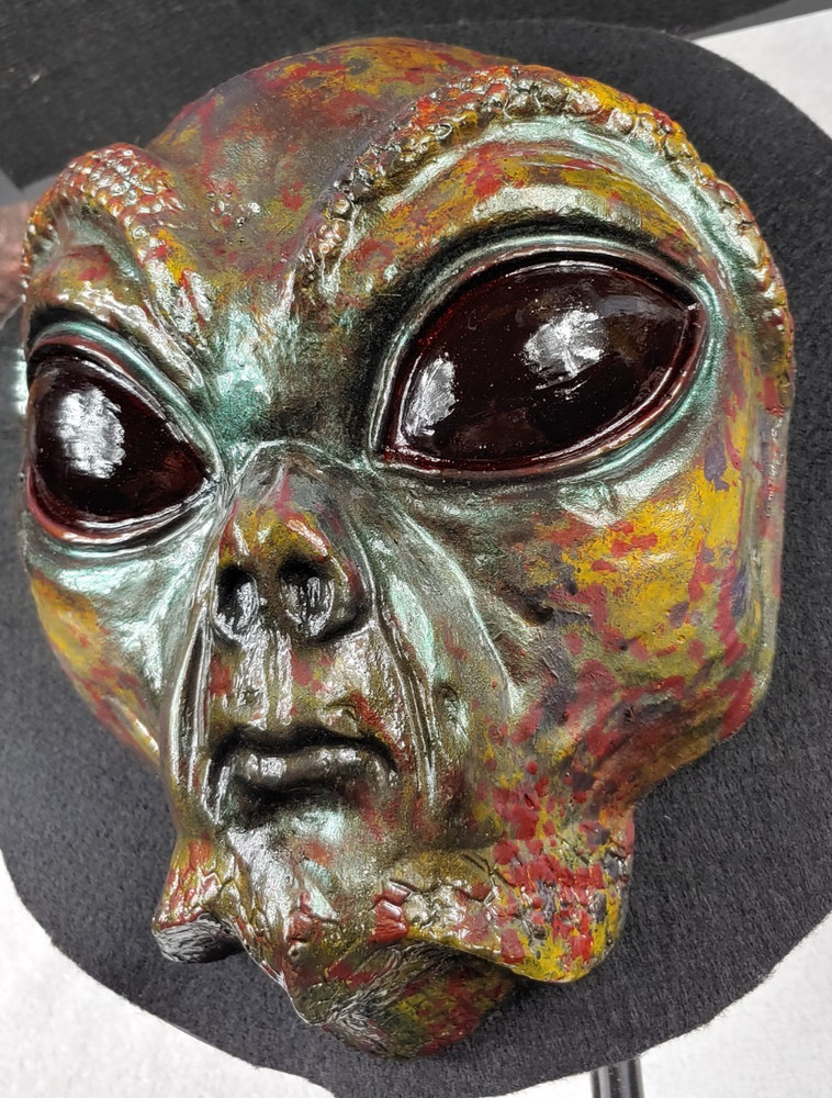 Alien reptilian ceramic wall Bust life size