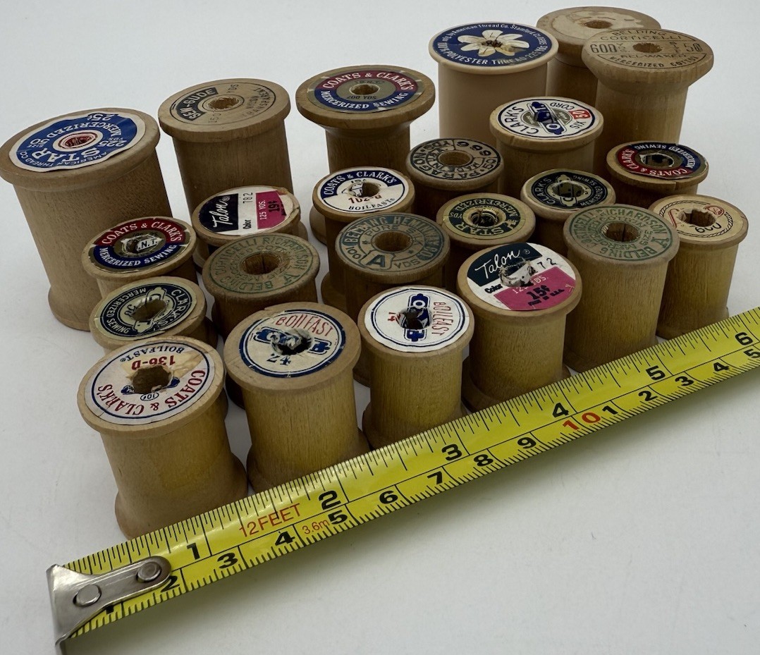 Lot of 23 Vtg Wood Coats & Clark, Talon, Clark’s, American Thread, Empty Spools