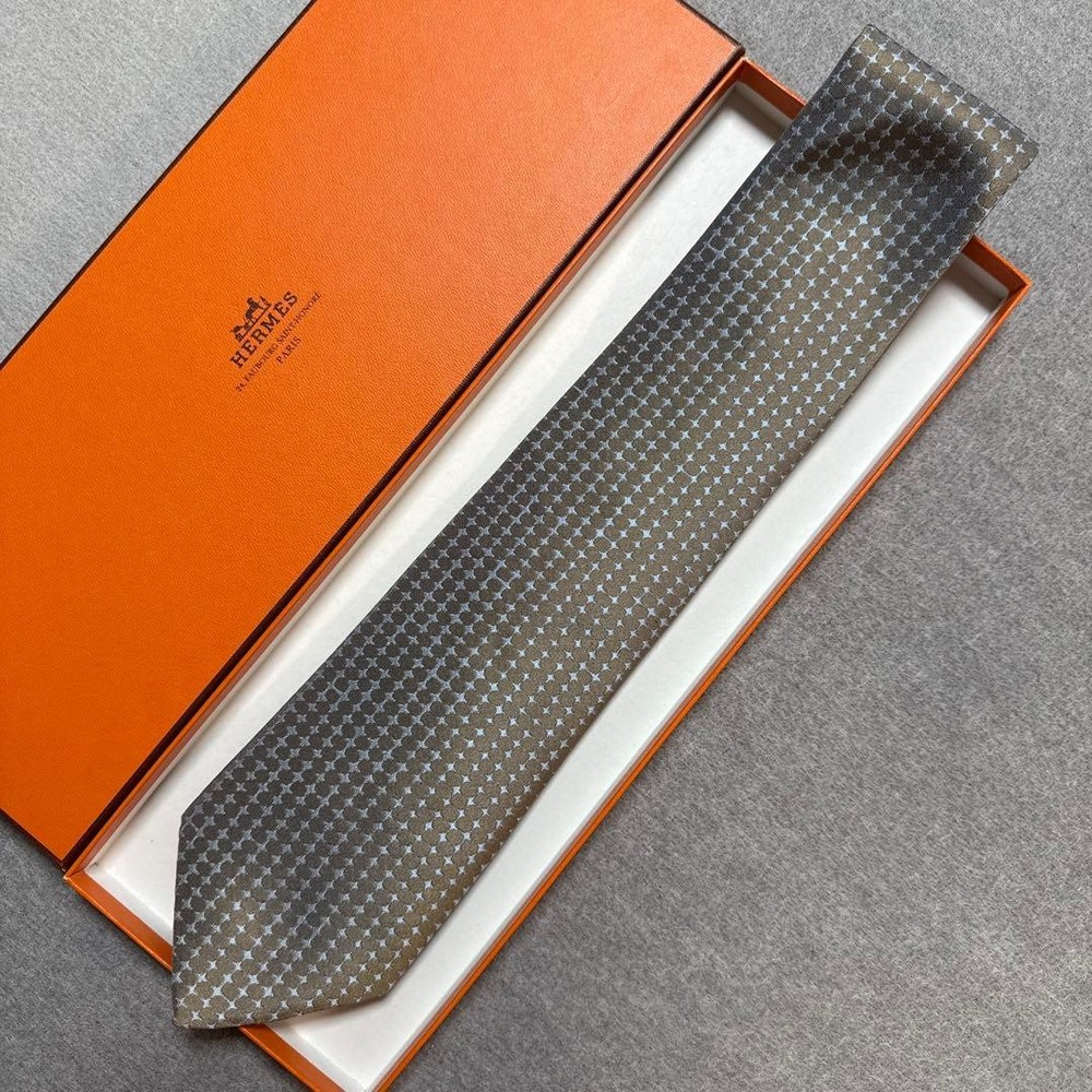 Hermes Beige Bronze Silk Jacquard H Pattern Passant Tie Used