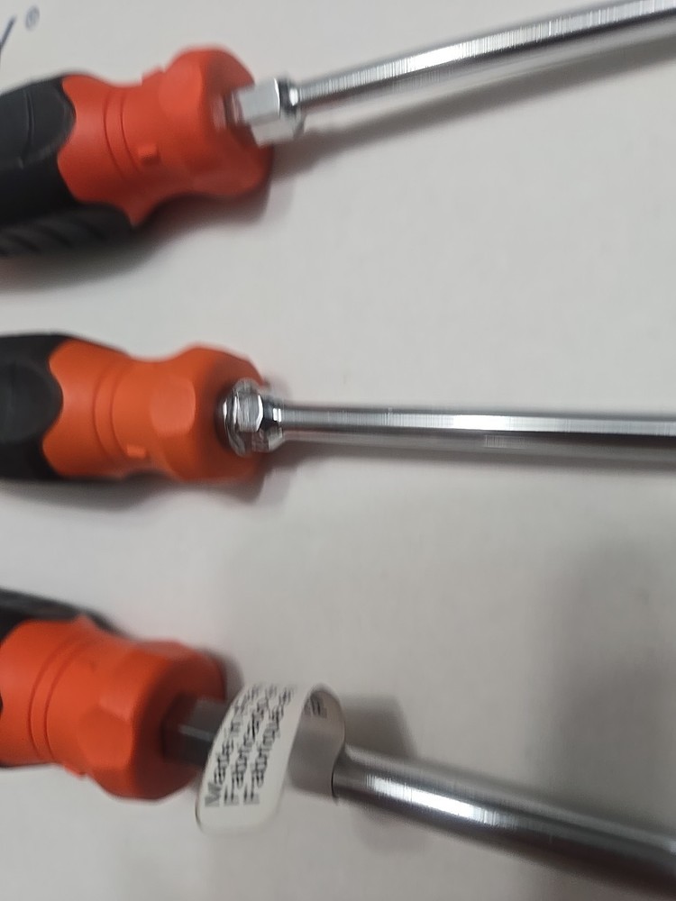 Three new Mac tools screwdrivers Two 4" One 6"