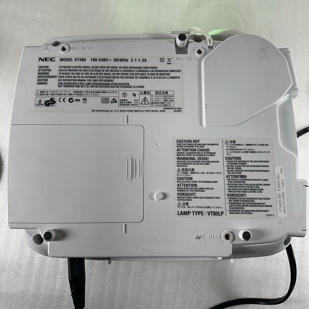 NEC VT470 LCD Projector W/ Remote Tested