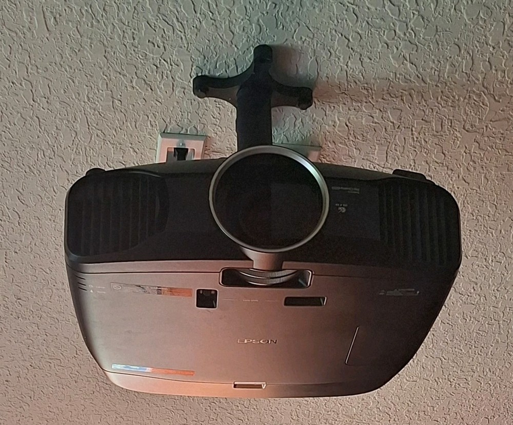 HOME THEATER SYSTEM
