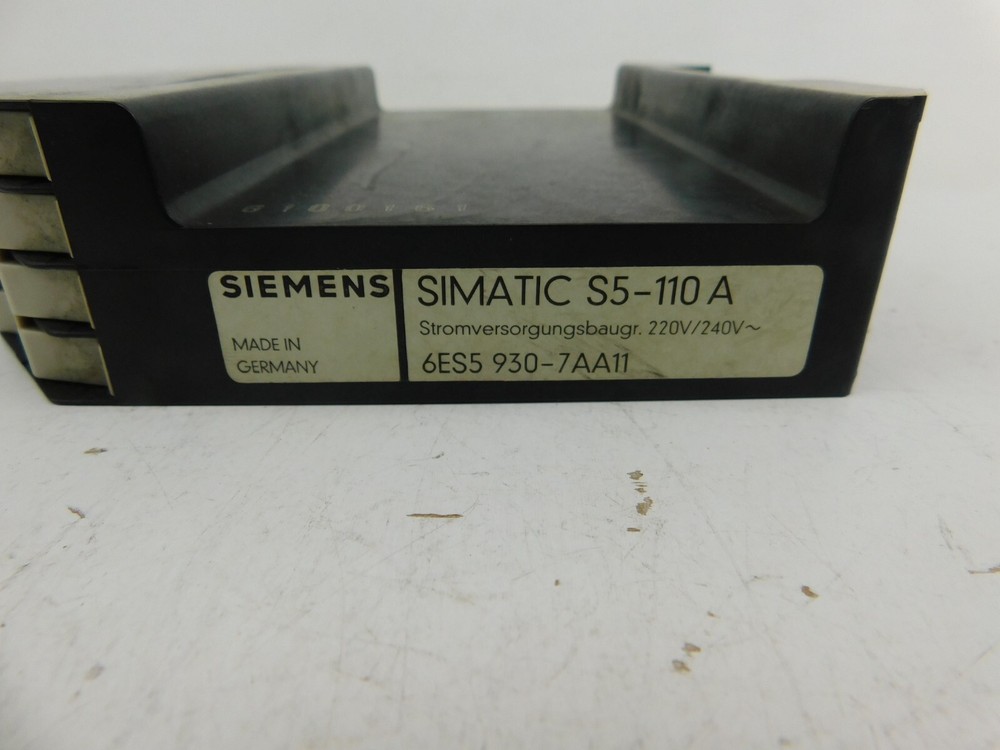 Siemens Simatic S5-110A 6ES5 930-7AA 11