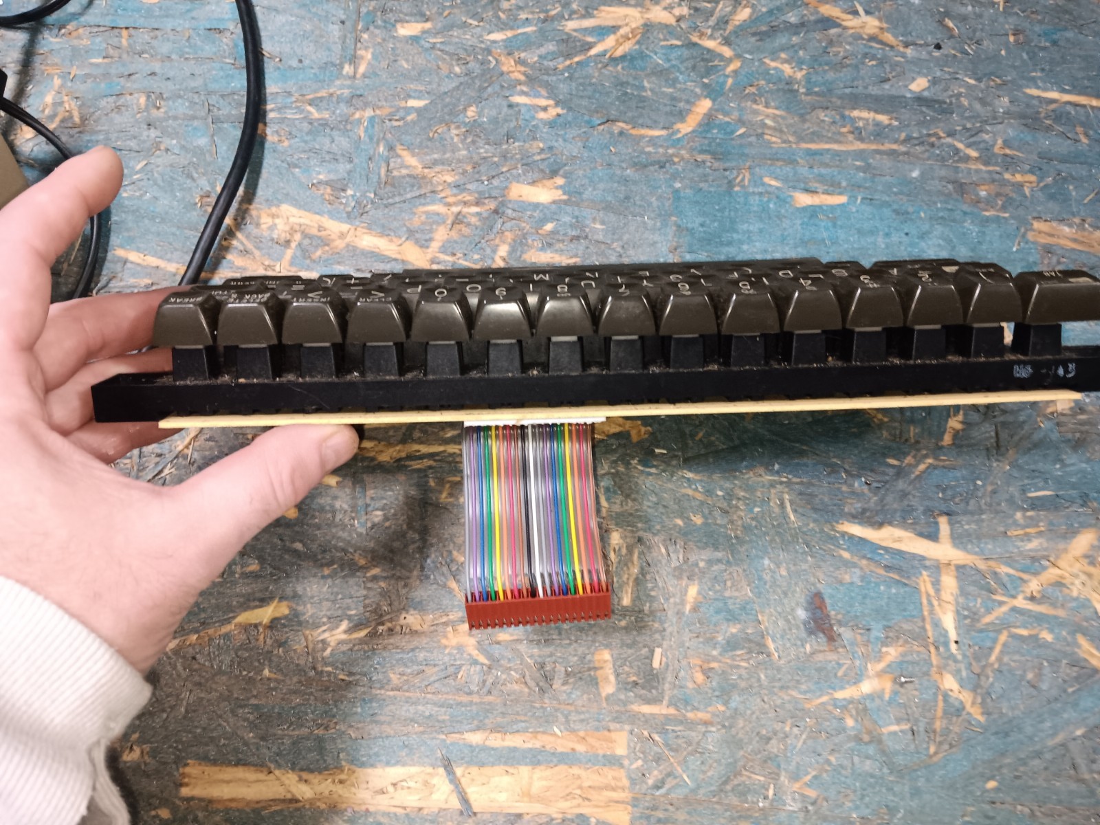 Atari 800 EXACT HI-TEK 373-700115A KEYBOARD-GOOD-QUICK TESTED-KEYS COME OFF-SEE