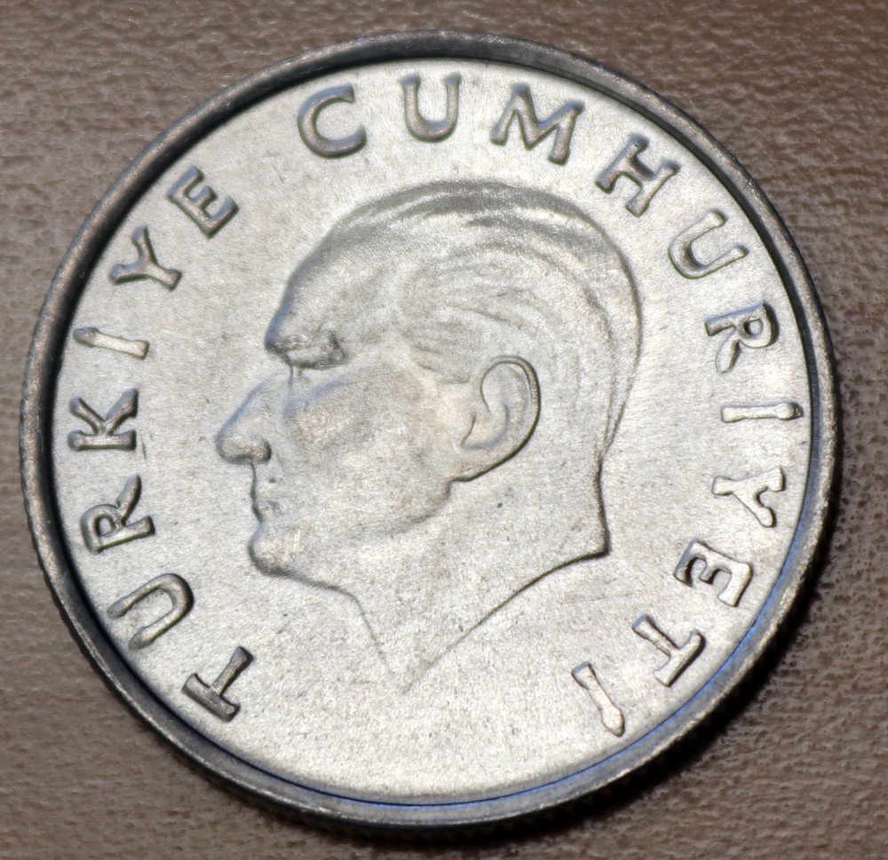1988 Turkey 10 Lira Unc.