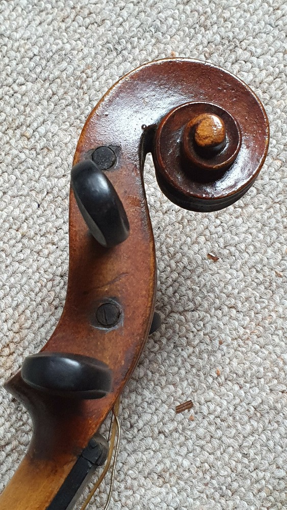 Nice old 4/4 Violin violon, beautiful flamed!!