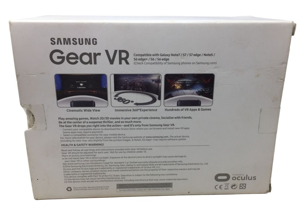 Samsung Gear VR Headset - Powered by Oculus