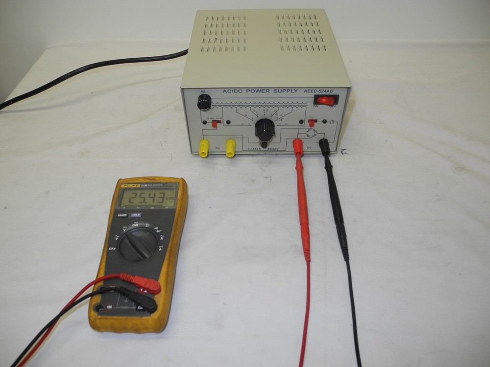 AEEC-524AG 0 - 24V AC/DC POWER SUPPLY, WORKING !