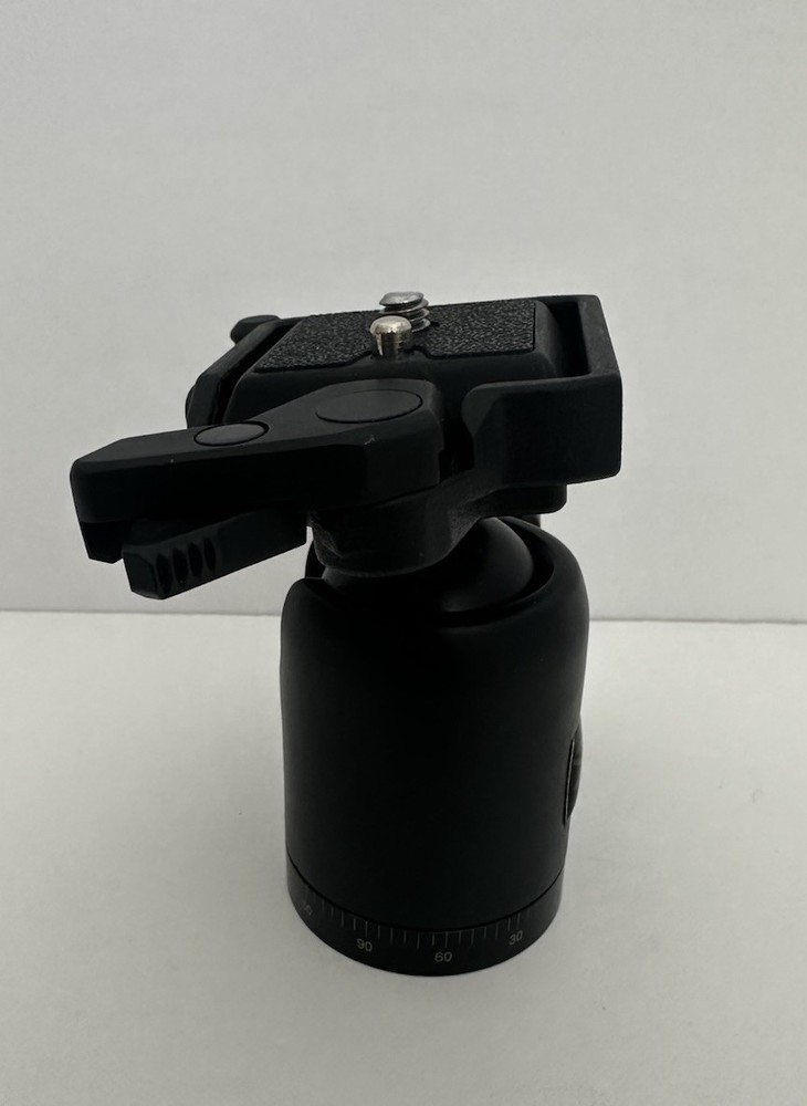 Giottos Ballhead with MH630 Quick Release Platform & MH620 Plate