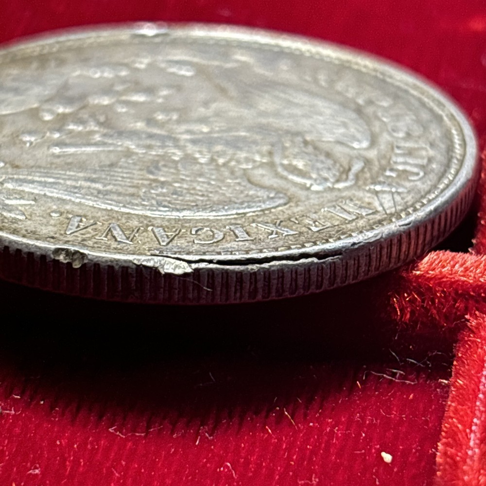 1901 Mo AM Mexico - Silver Peso Cap & Rays Error Planchette Lamination