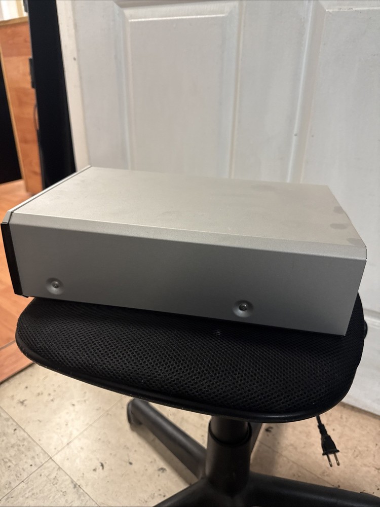 Yamaha CDC-E250 Compact Disc Player- Untested- Sold As Is