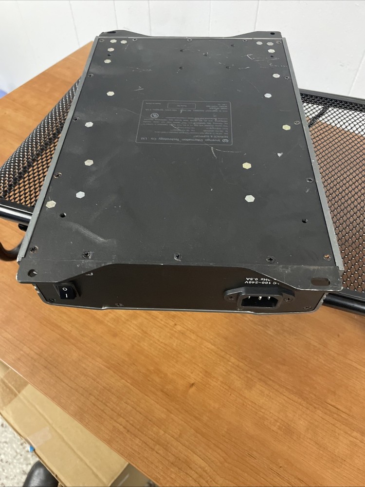 Invengo CCRF-860 RFID Reader 4ANTENA, 4.5M RANGE, SERIAL/EThernet , Bluetooth p/