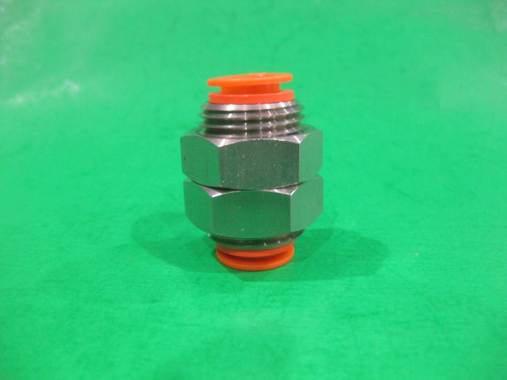 SMC Bulkhead Union 1/2 inch -- KQ2E13-00A -- Used