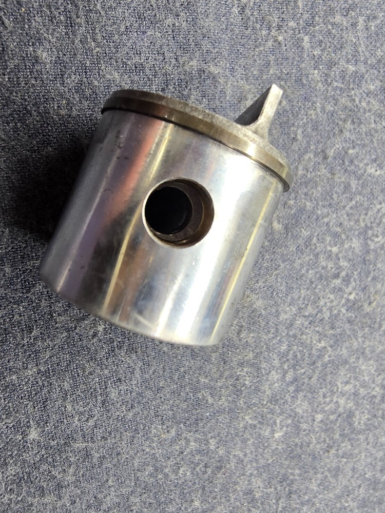 Vintage OS MAX-H 80 RN Engine Part - Piston & Piston Ring
