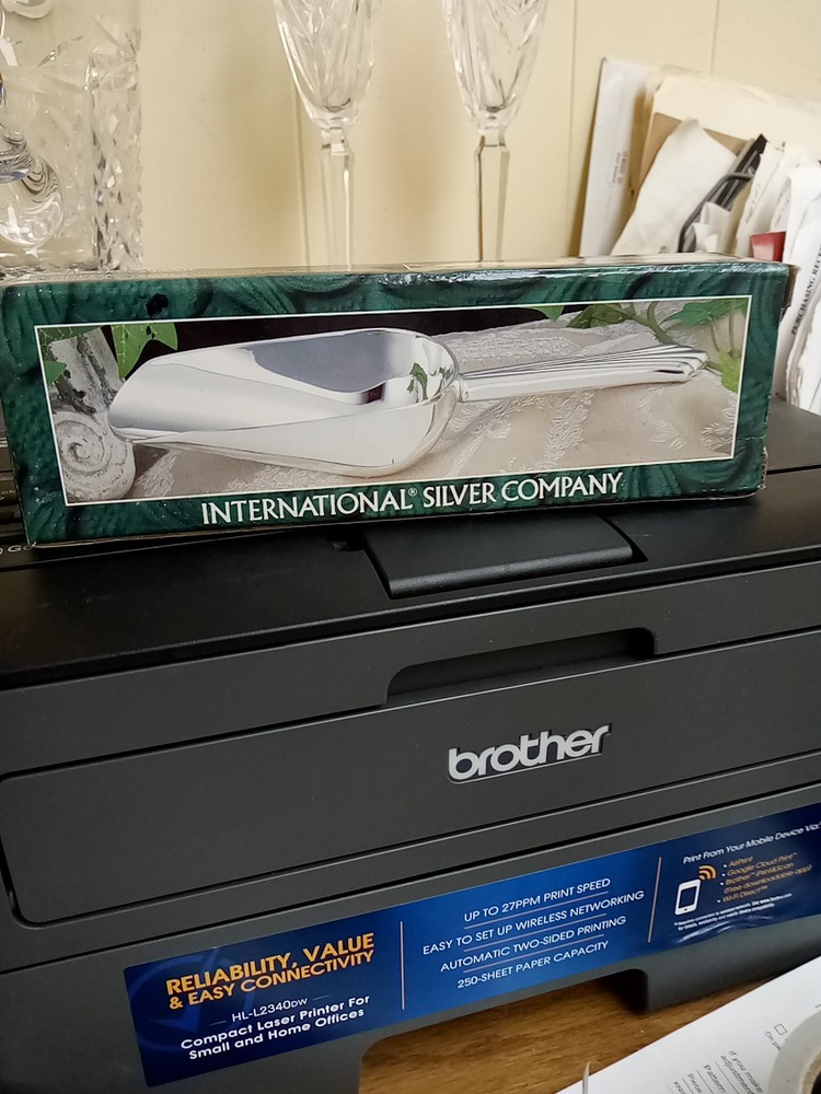 International Silver Company Silverplate ROYAL PLUME Ice Scoop New In Box