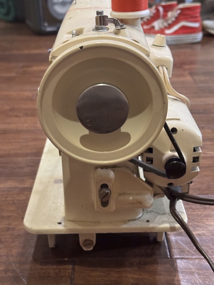 Vintage Singer Sewing Machine Model 237 BZB Zigzag Stitch
