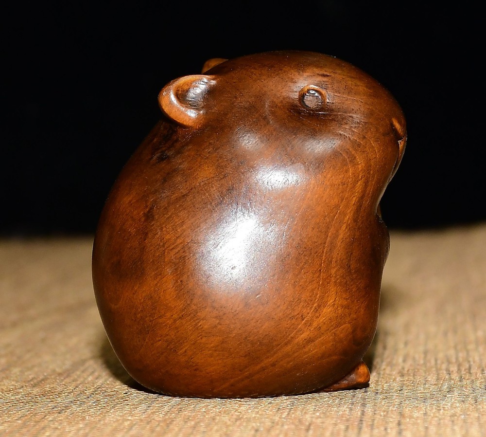 Treasured Small Leaf Boxwood Pine Mouse Ornament