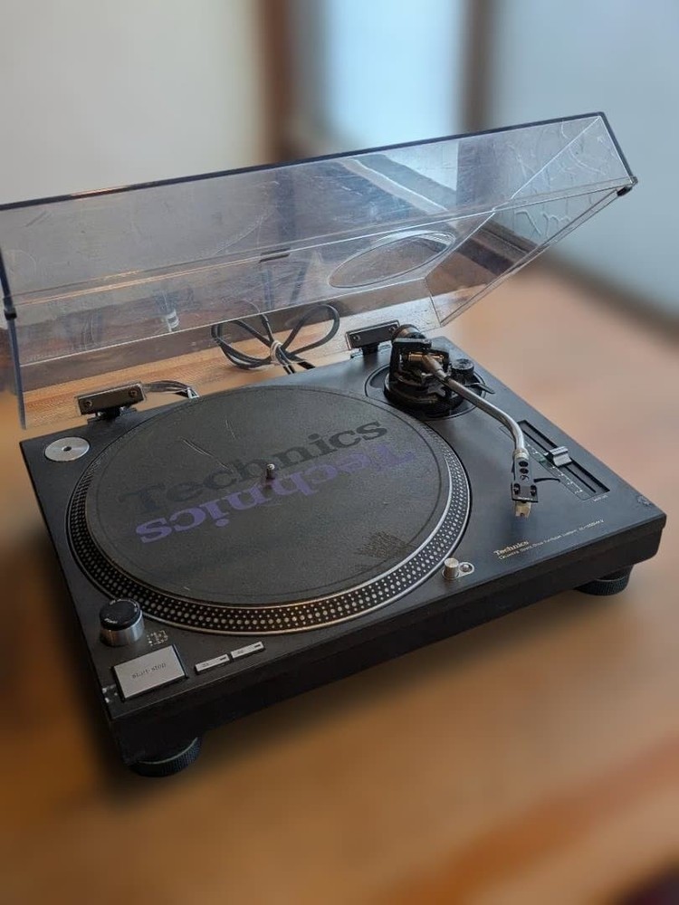 Technics SL-1200 MK3 Turntable Record Player Tested