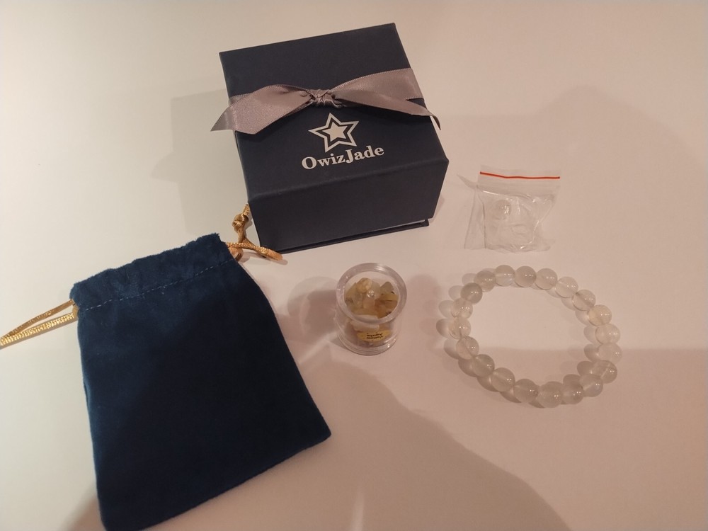 Owiz jade 10mm moonstone braclet