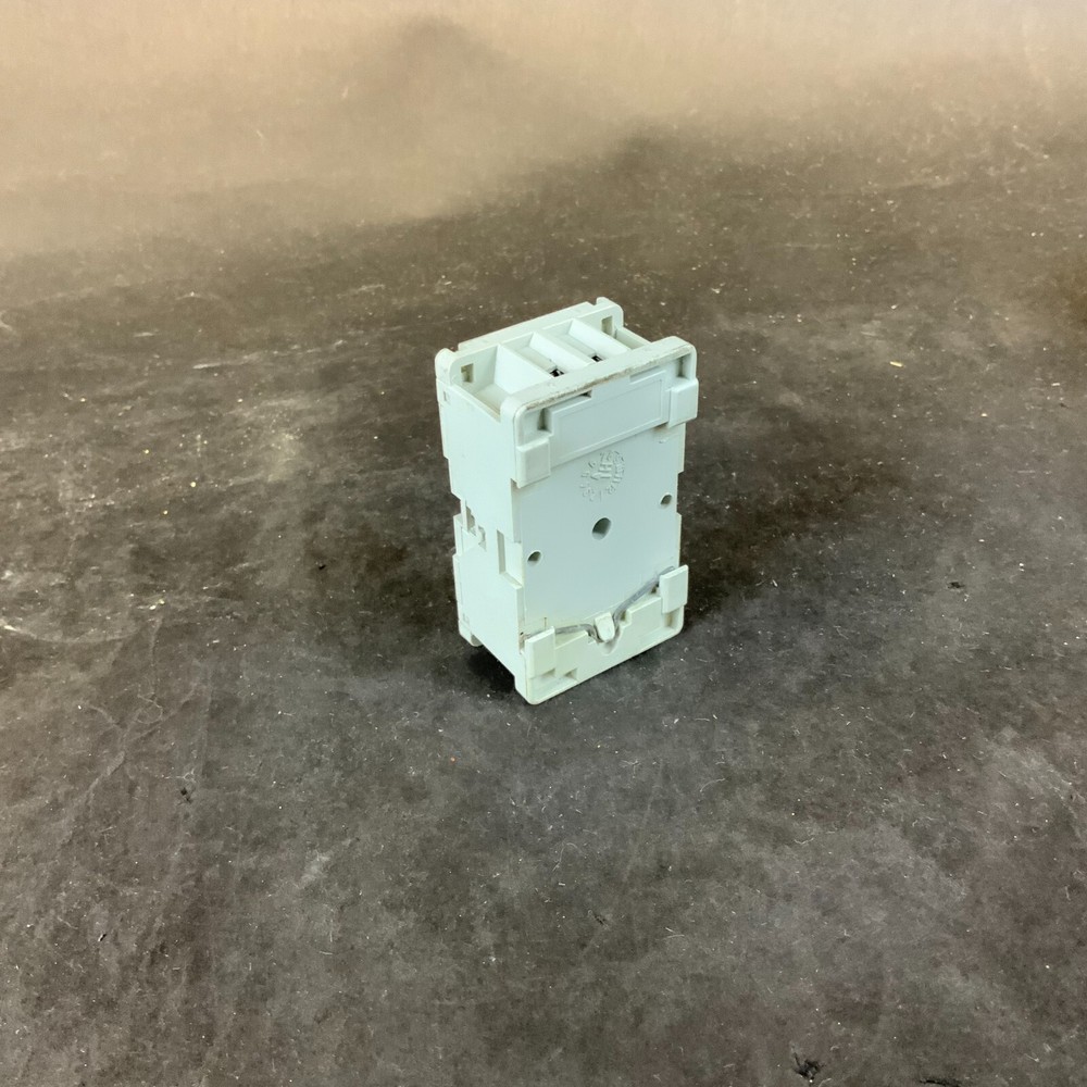 ALLEN BRADLEY 700-HN100 C RELAY SOCKET ($7 OBO)
