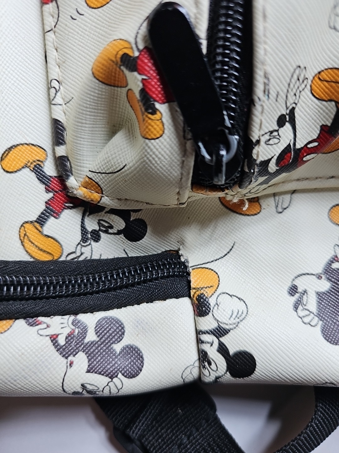 Disney Mickey Mouse Mini Backpack Mickey All-Print 10" Bag/backpack