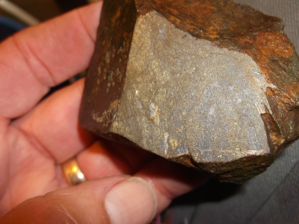 Gold, silver, copper, 228 grams samples ,ore high grade .
