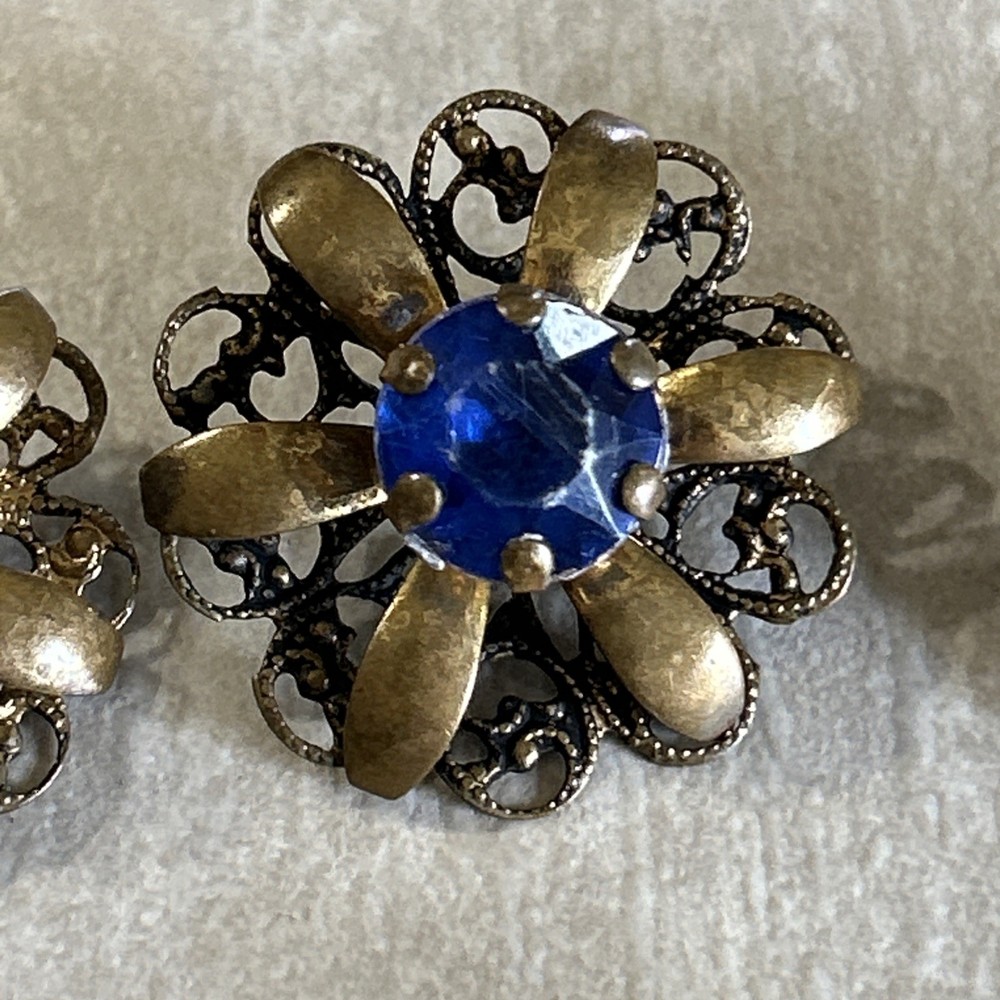 7 Antique Buttons 3 Patterns Used