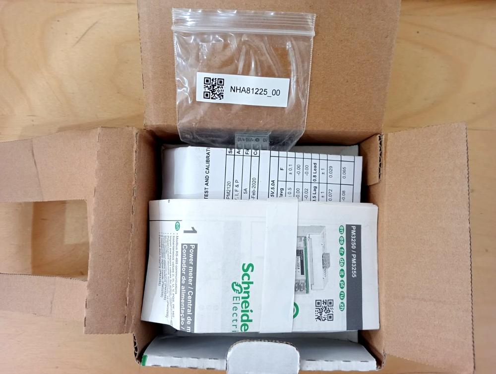 Schneider Electric METSEPM3255 Power Meter PM3255