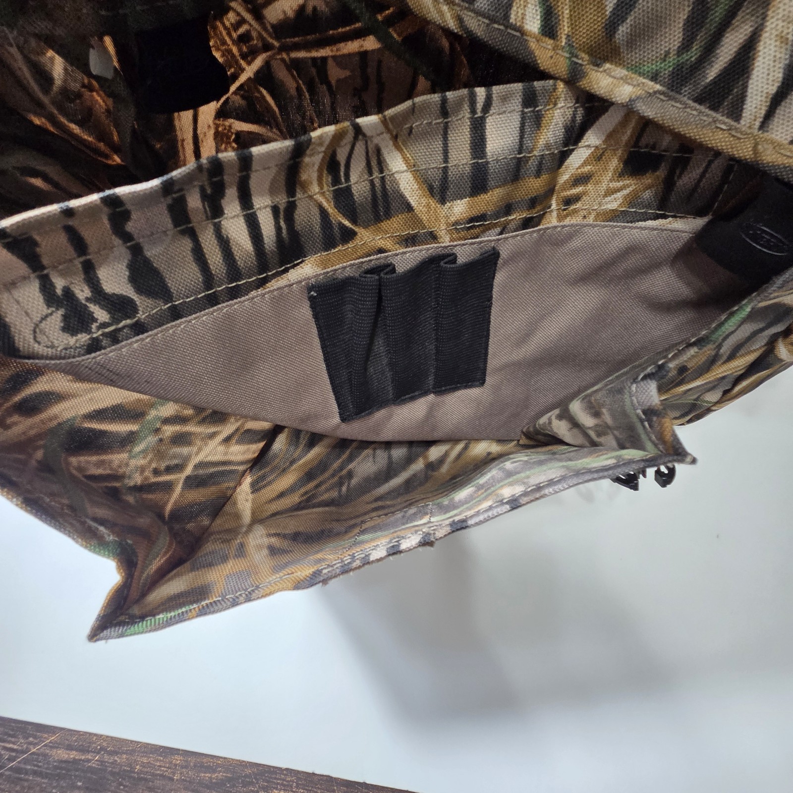 Ducks Unlimited Avery Camo Messenger Bag *Missing Components