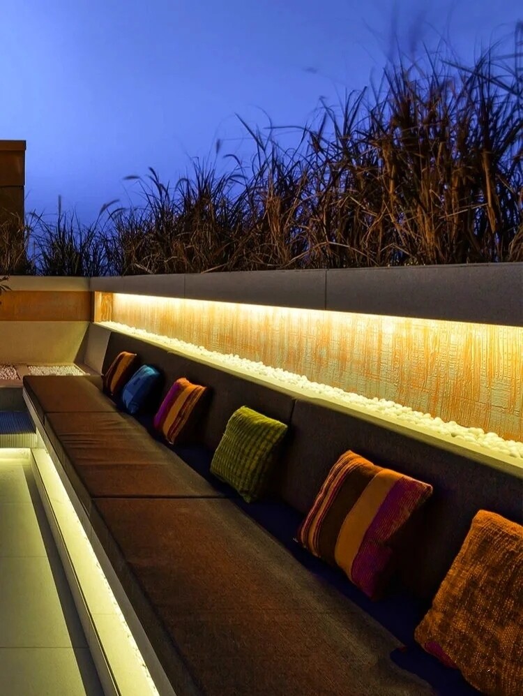 1m-2.5m Aluminum Clip Light Channel Mounting Bracket for 8x16mm Rope Lights