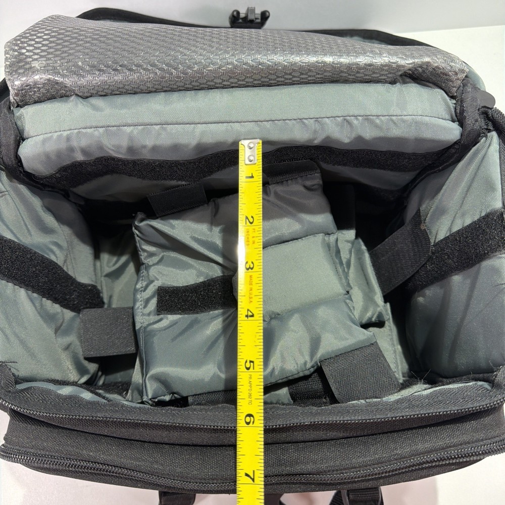 Tamrac System 6 black camera bag