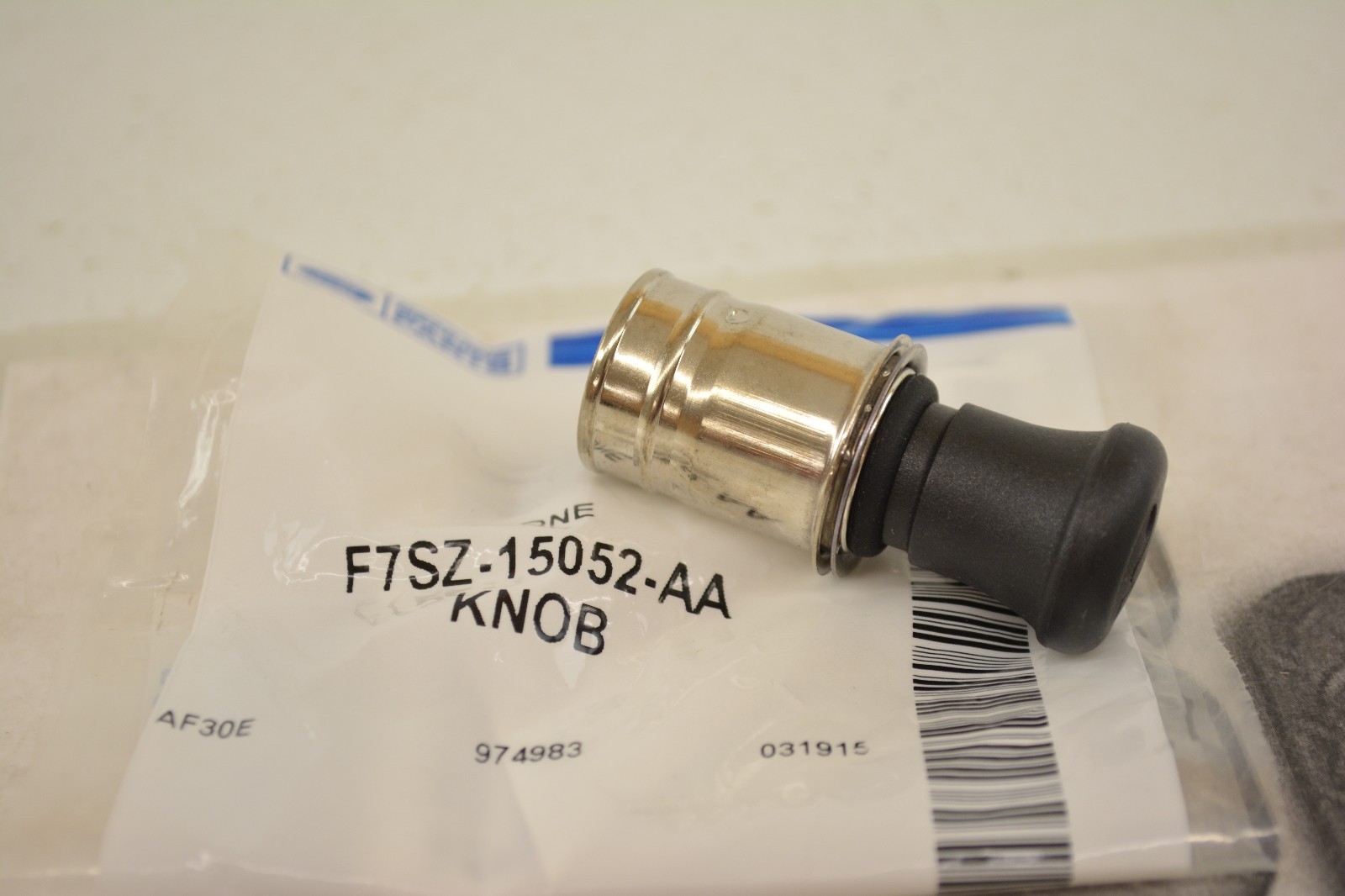 Ford Mustang Lincoln Town Car Front Cigarette Lighter Knob new OEM F7SZ-15052-AA