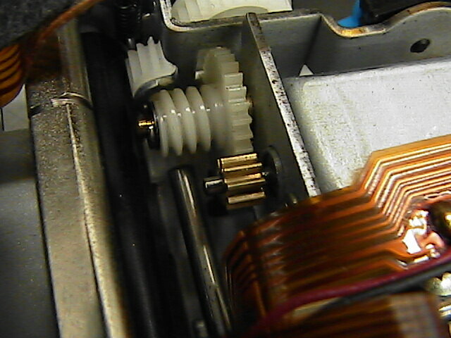 Bose LS20 CD player load motor replacement gear