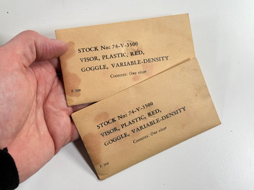 WW2 Variable Density Goggles w/ Tin glasses red visor 74-G-79-40 goggle mask